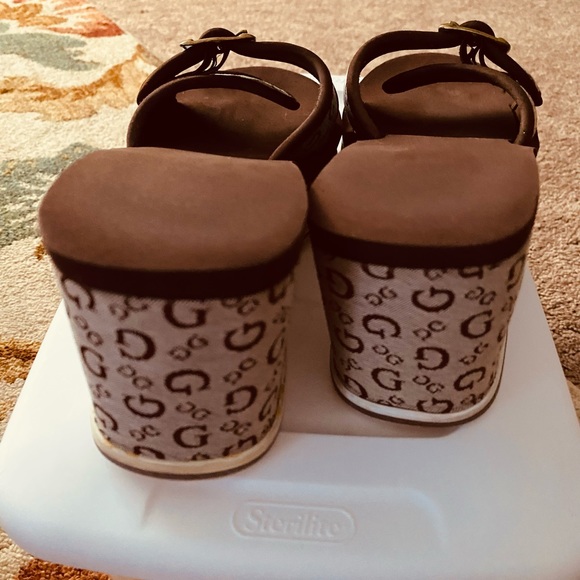 EUC - Nice Guess Sandal platforms Size 7.5 with a memory foam layer on foot bed - Picture 6 of 8